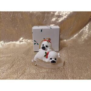 1993 Endangered Young'uns White Seals Figurine Current Ornament Moorehead 90s